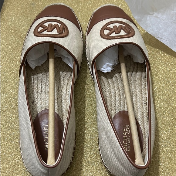 NIB Michael Kors Kendrick Luggage MK Logo Espadrilles - Picture 5 of 16